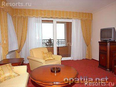 Savoy Hotel 19